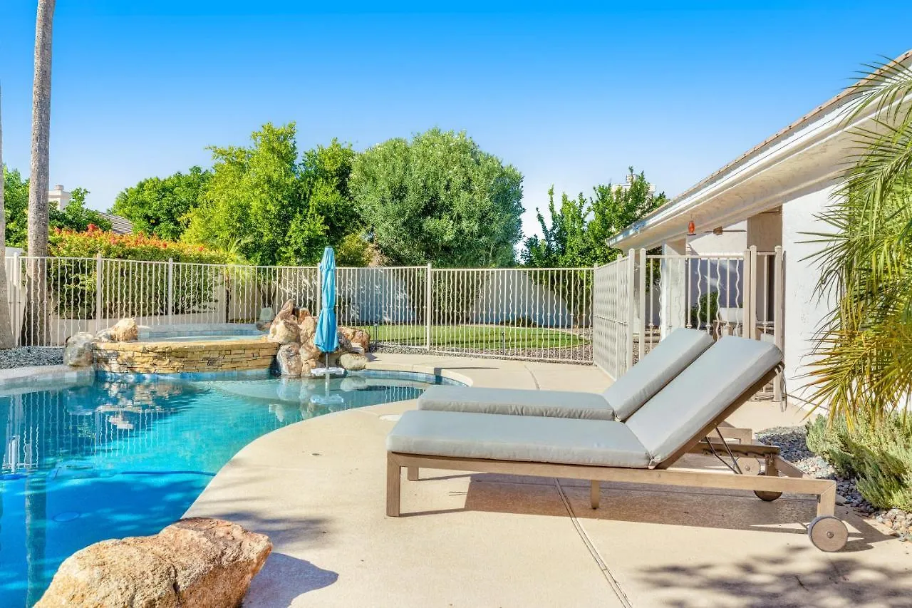 Paradise In The Valley Phoenix